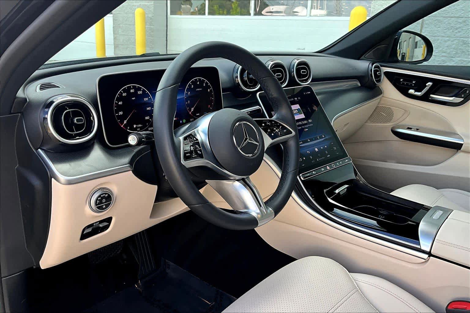 Used 2025 Mercedes-Benz C 300 Sedan image 17