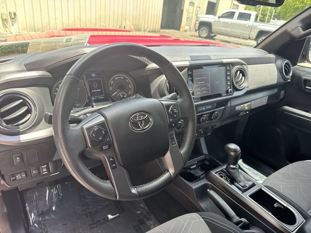 Used 2022 Toyota Tacoma TRD Sport w/ Technology Package AWD/4WD image 16