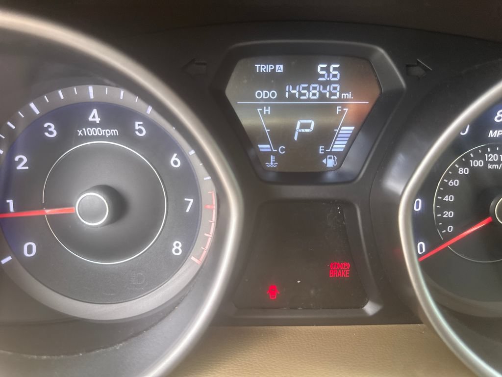 Used 2013 Hyundai Elantra GLS w/ Preferred Pkg FWD image 14