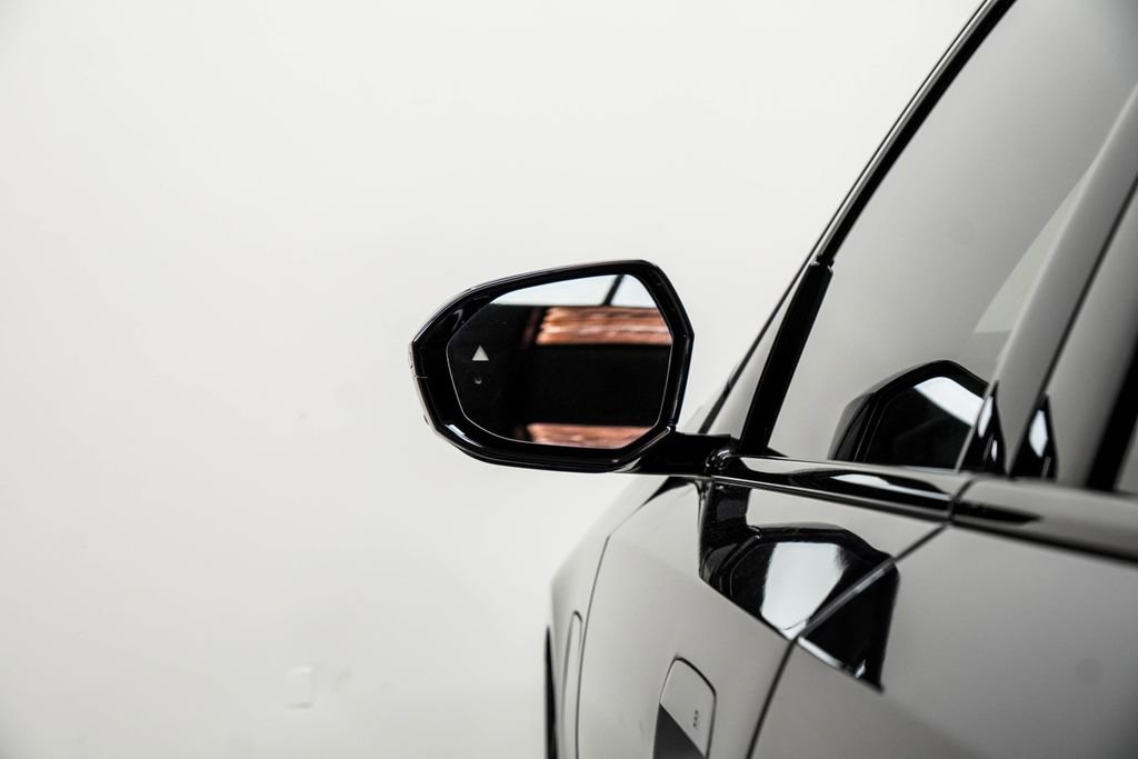 Used 2026 BMW 550e xDrive image 14