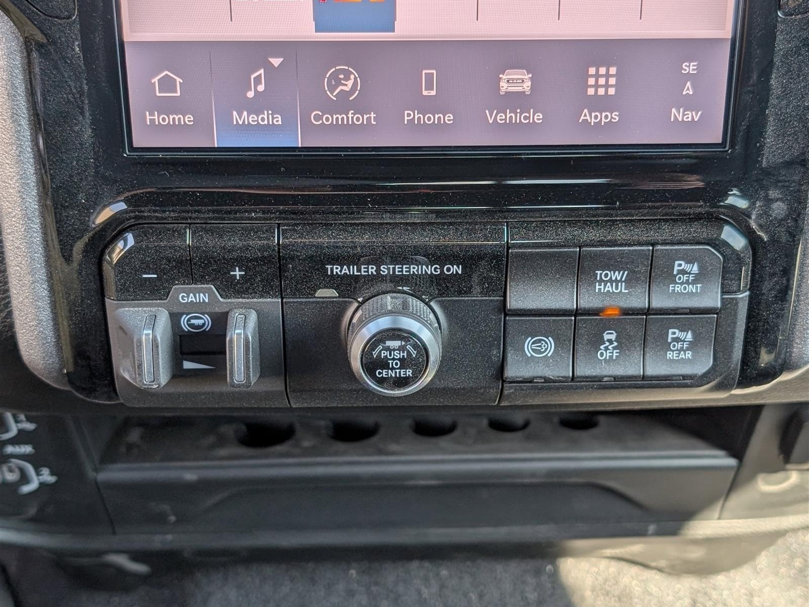 New 2025 RAM 2500 Tradesman AWD/4WD image 23