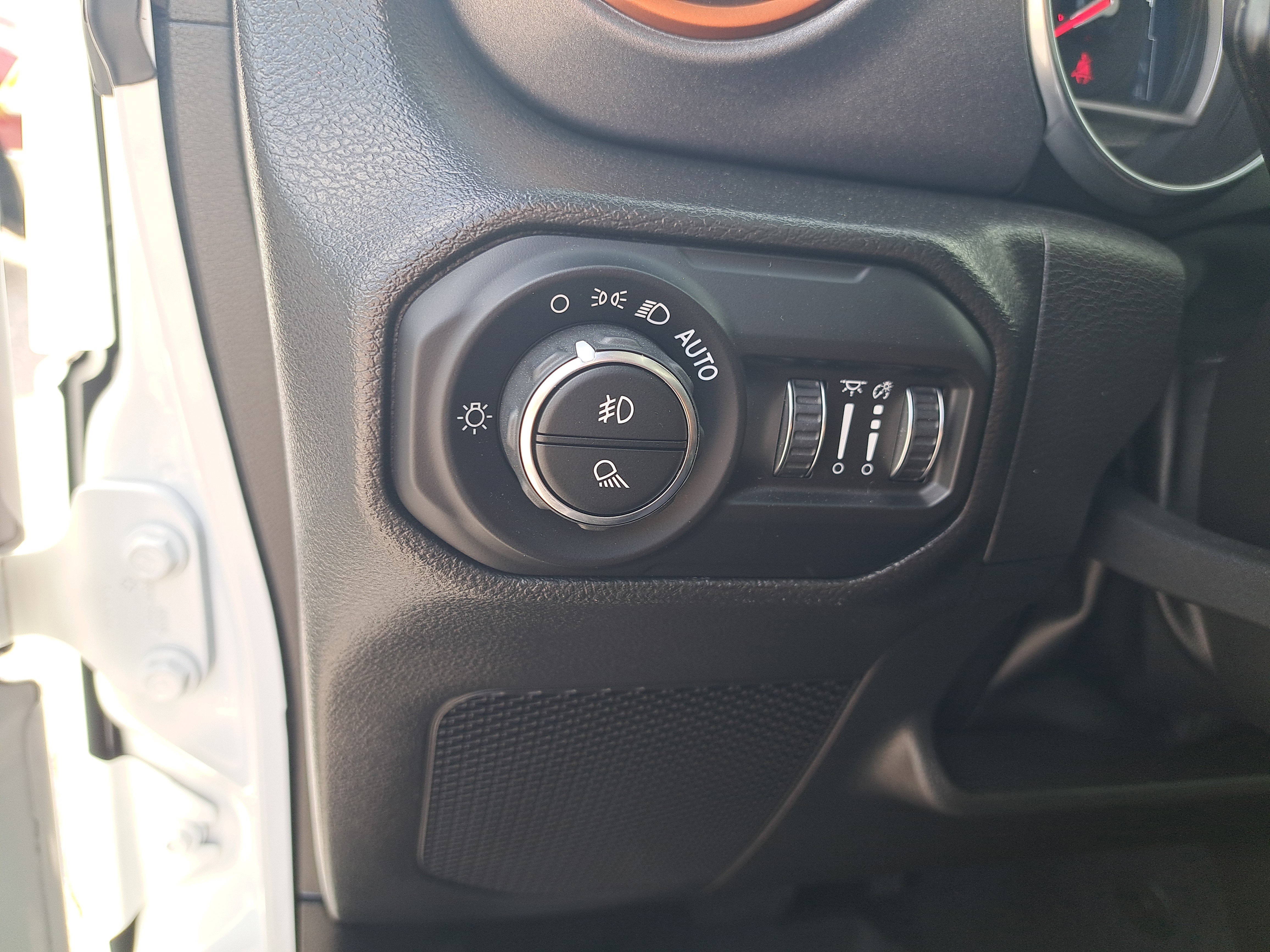 Used 2022 Jeep Gladiator Mojave w/ Trailer Tow Package image 26