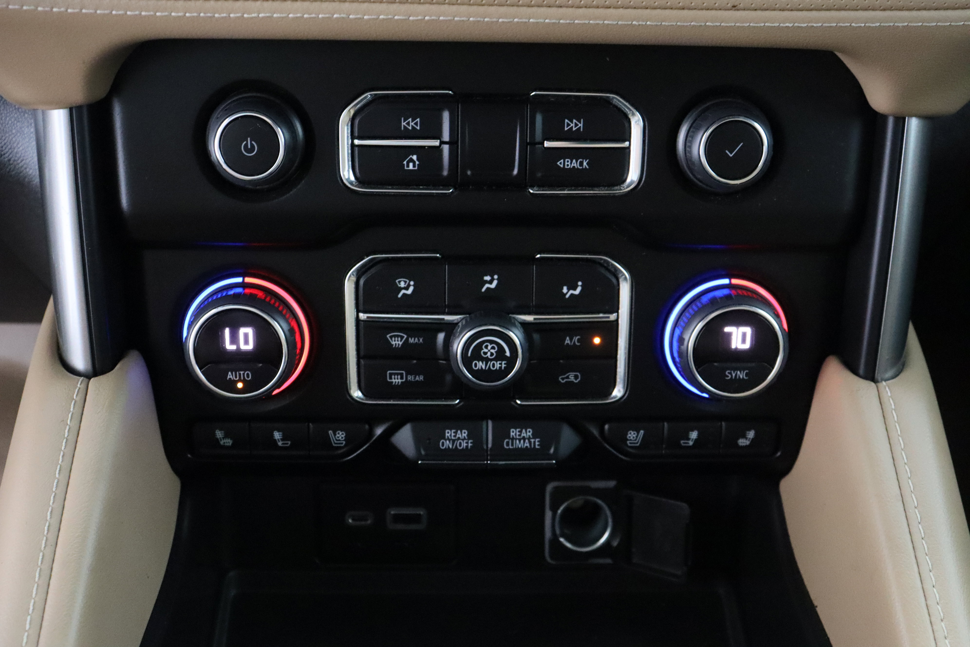 Used 2022 Chevrolet Tahoe Premier RWD image 21
