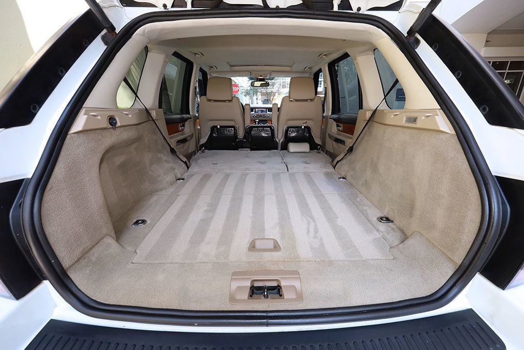 Used 2012 Land Rover Range Rover Sport HSE AWD/4WD image 31