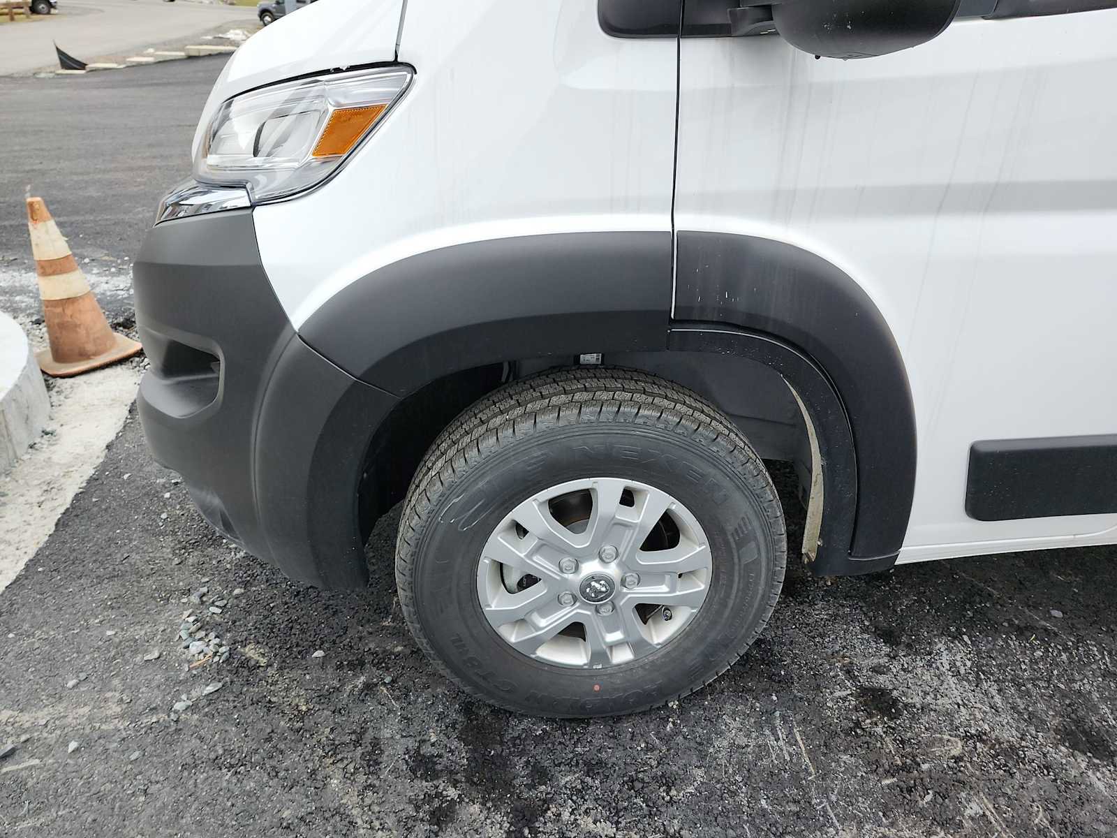 New 2024 RAM ProMaster 3500 w/ Quick Order Package 22G SLT image 10