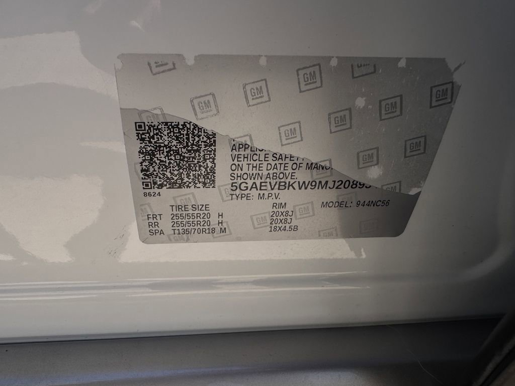 Used 2021 Buick Enclave Premium w/ Sun and Sites Package AWD/4WD image 32
