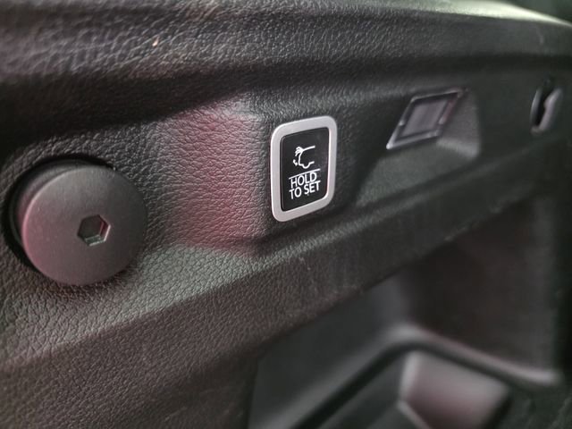 Used 2023 Jeep Grand Cherokee L Laredo image 49