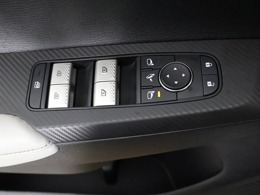 Used 2023 Mitsubishi Outlander SEL image 42