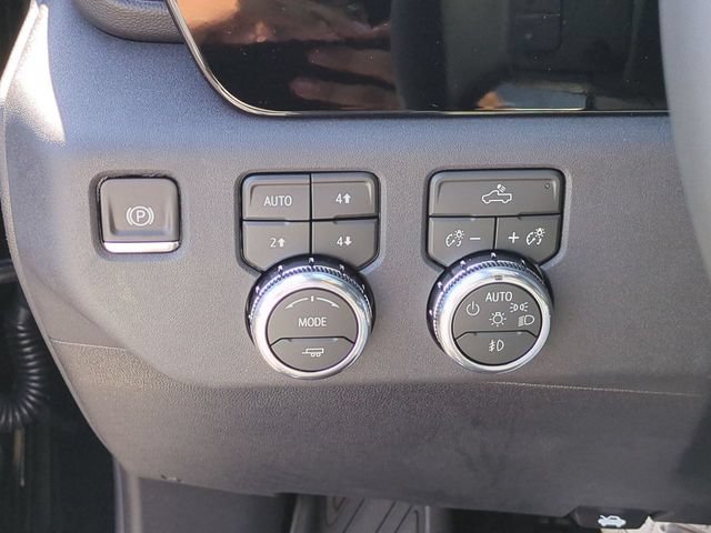 New 2026 GMC Sierra 1500 Elevation w/ LPO, Elevation Black Package AWD/4WD image 19