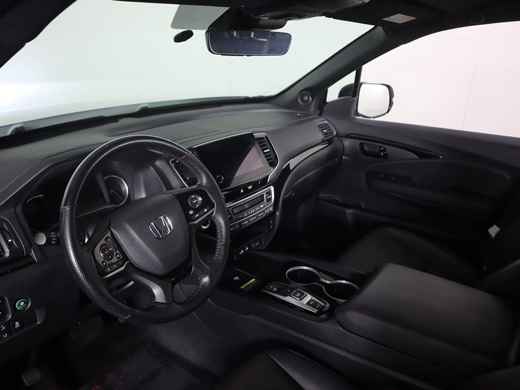 Used 2024 Honda Passport Black Edition image 31