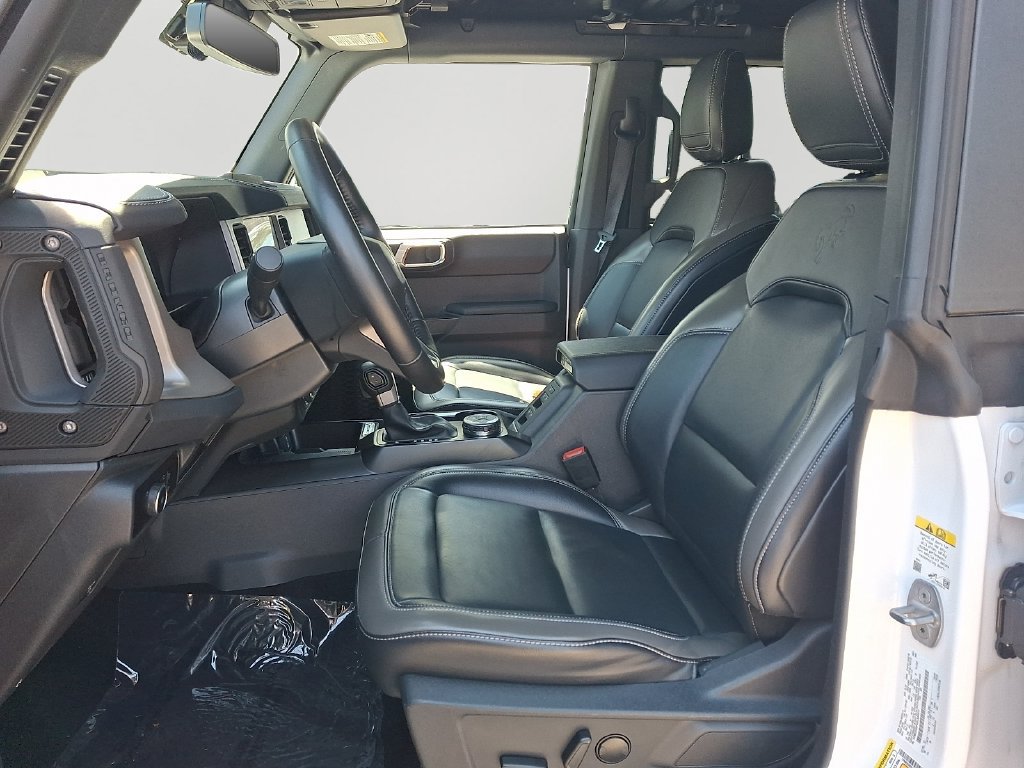 Used 2025 Ford Bronco Outer Banks AWD/4WD image 14