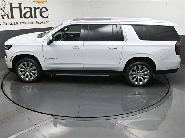 New 2026 Chevrolet Suburban Premier image 23
