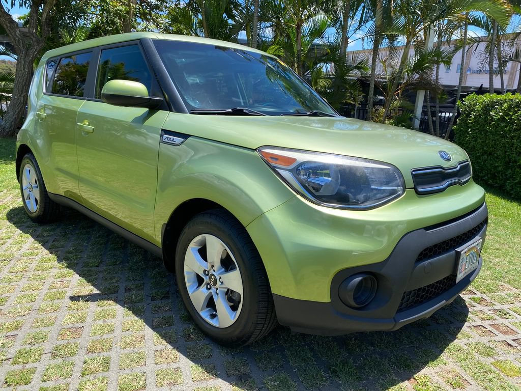 Used 2017 Kia Soul w/ Convenience Package FWD video 1