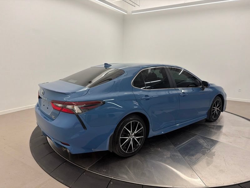 Used 2024 Toyota Camry SE w/ Cold Weather Package AWD/4WD image 3
