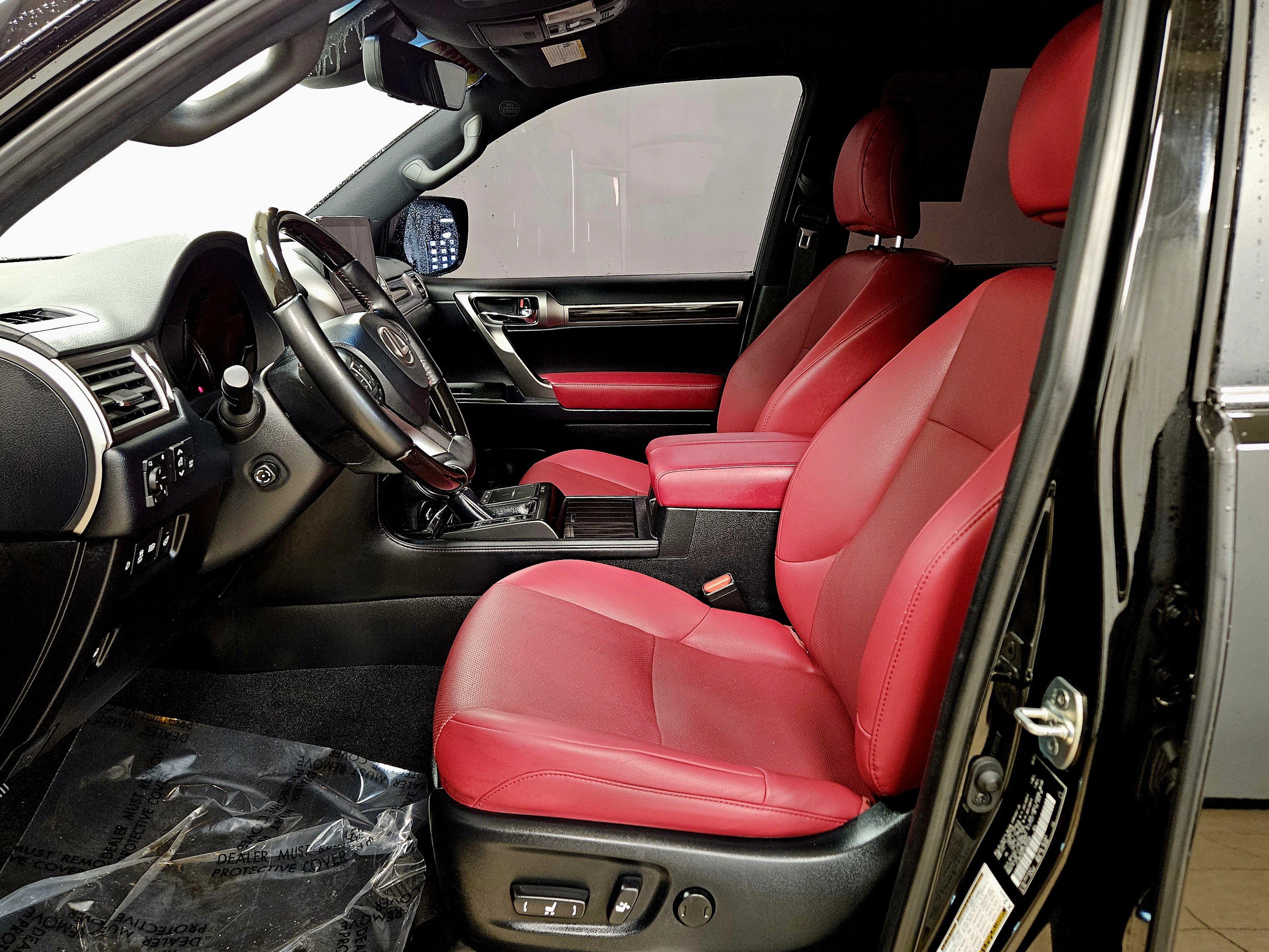 Used 2023 Lexus GX 460 Premium w/ Accessory Package image 8
