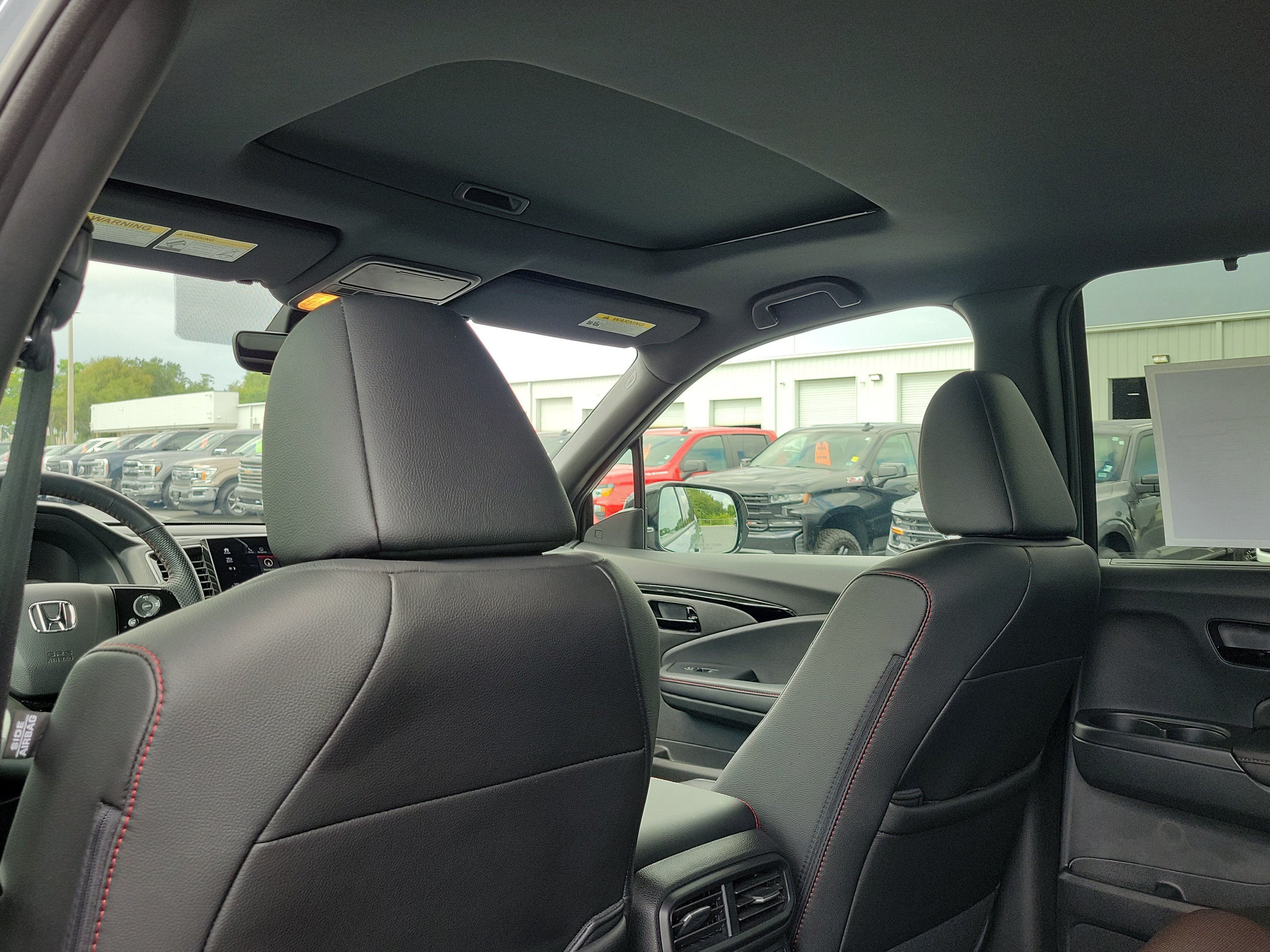Used 2024 Honda Passport Black Edition image 14