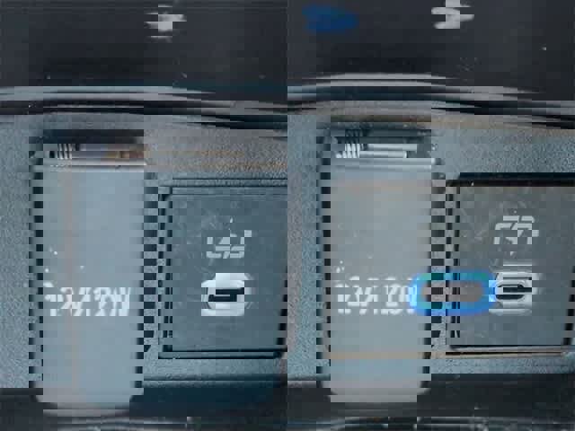 Used 2022 Toyota Corolla LE image 31