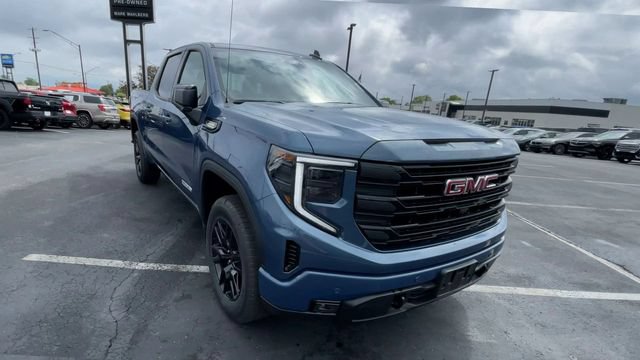 New 2026 GMC Sierra 1500 Elevation w/ Elevation Premium Package AWD/4WD image 4