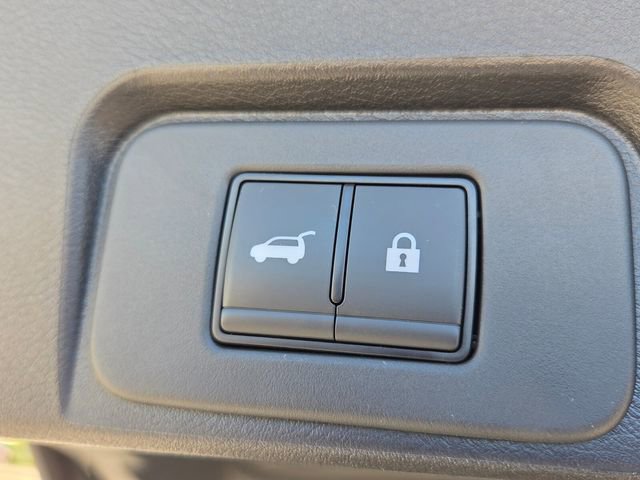 Used 2026 Nissan Rogue SV FWD image 12