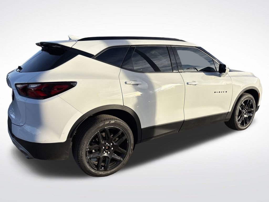 Used 2022 Chevrolet Blazer LT w/ Sound & Technology Package image 5