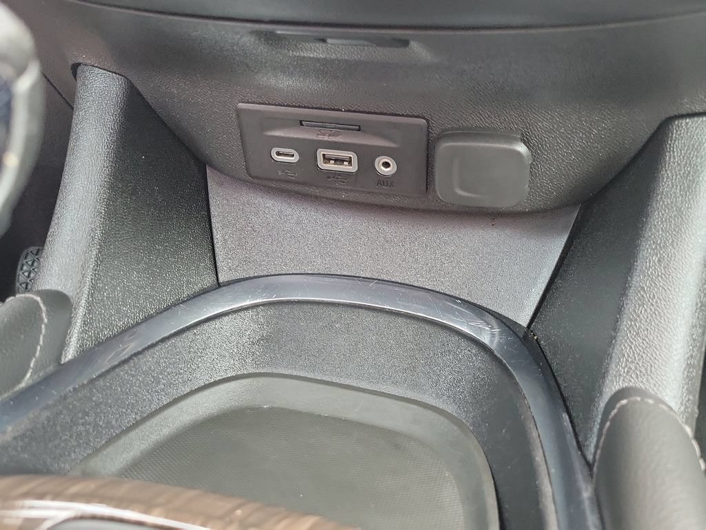 Used 2024 Chevrolet Malibu LT FWD image 34