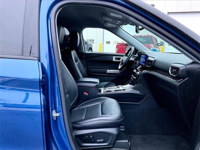 Used 2022 Ford Explorer Limited image 7