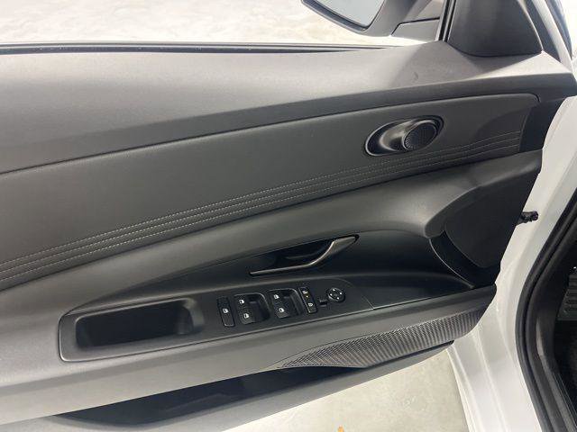 New 2026 Hyundai Elantra Sport image 6