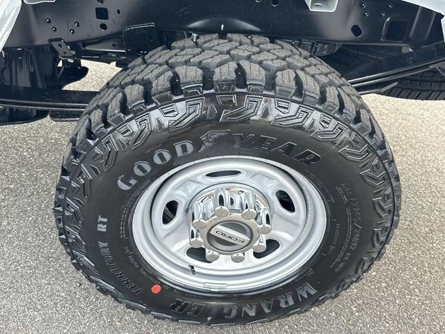 New 2026 Ford F250 XL w/ XL Off-Road Package image 13