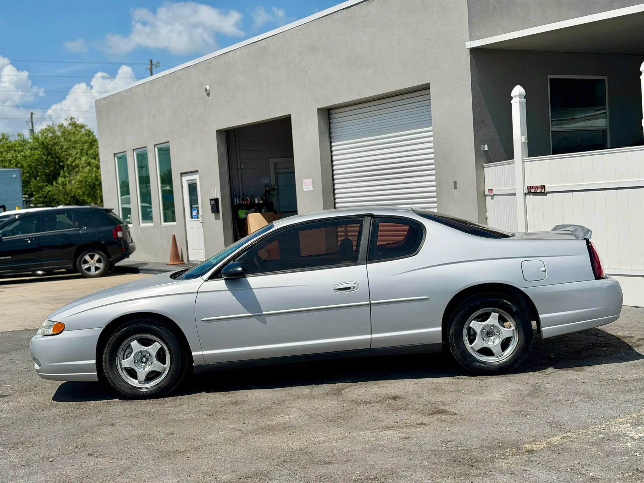 Used 2004 Chevrolet Monte Carlo LS w/ Preferred Equipment Group FWD image 2