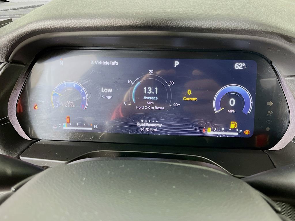 Used 2023 Jeep Grand Cherokee L Laredo AWD/4WD image 17