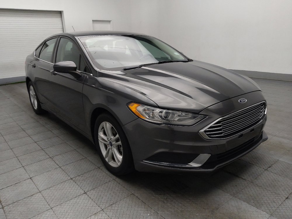 Used 2018 Ford Fusion SE w/ Fusion SE Technology Package FWD image 13