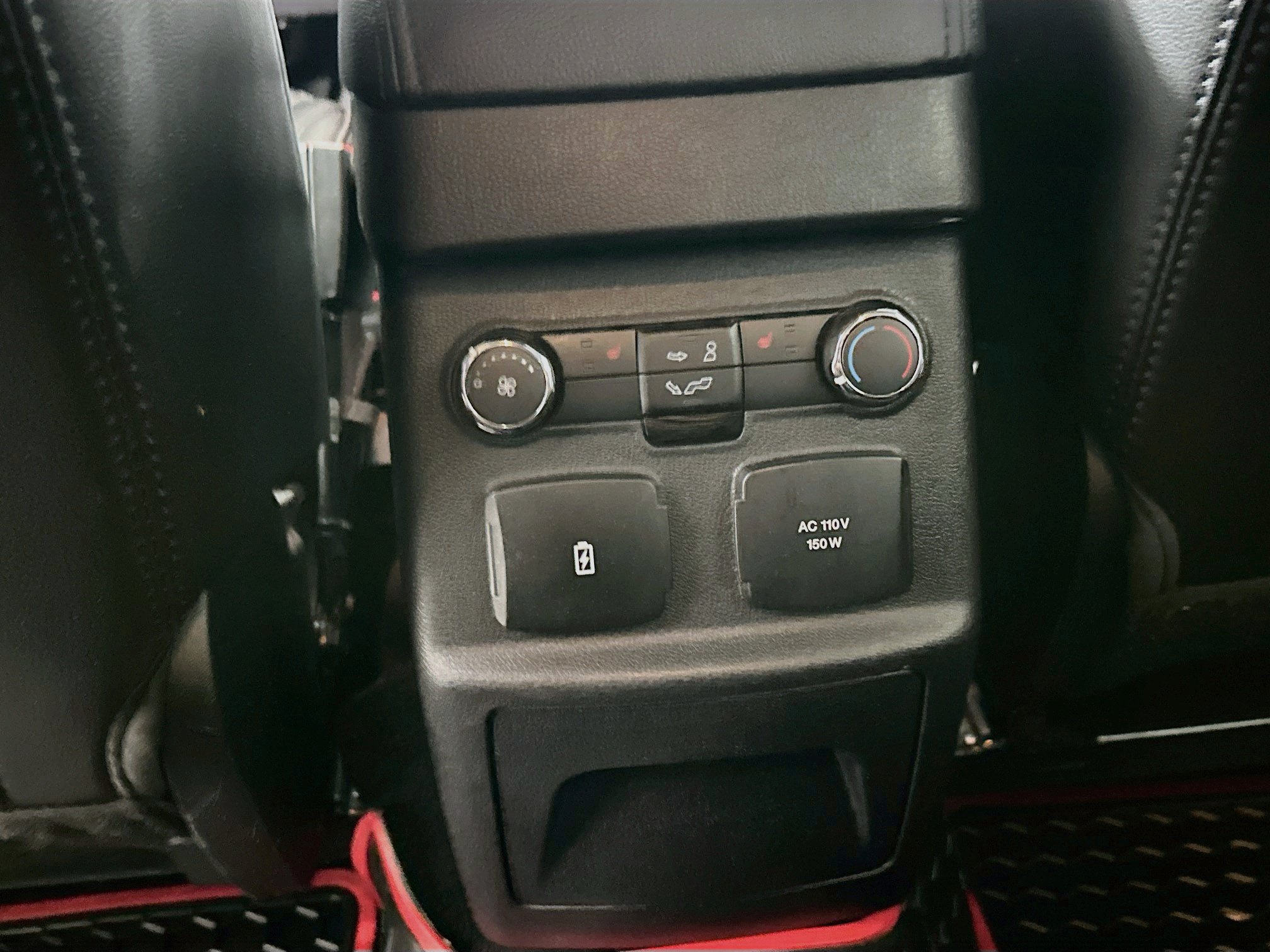 Used 2019 Ford Explorer Limited w/ Class III Trailer Tow Package AWD/4WD image 27