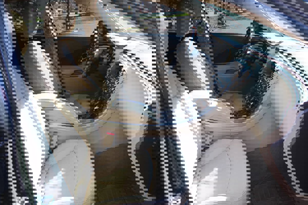 Used 2010 Buick LaCrosse CXL w/ Luxury Package FWD image 21