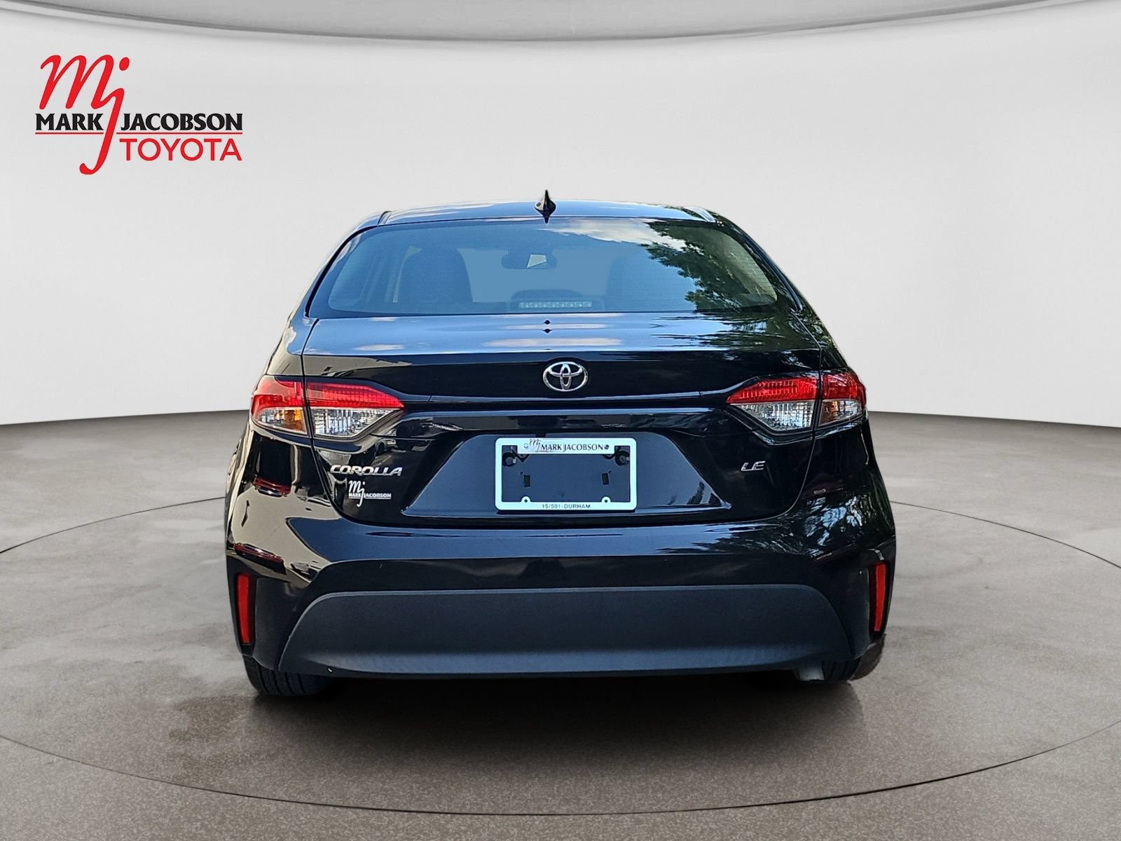 Used 2024 Toyota Corolla LE FWD image 11