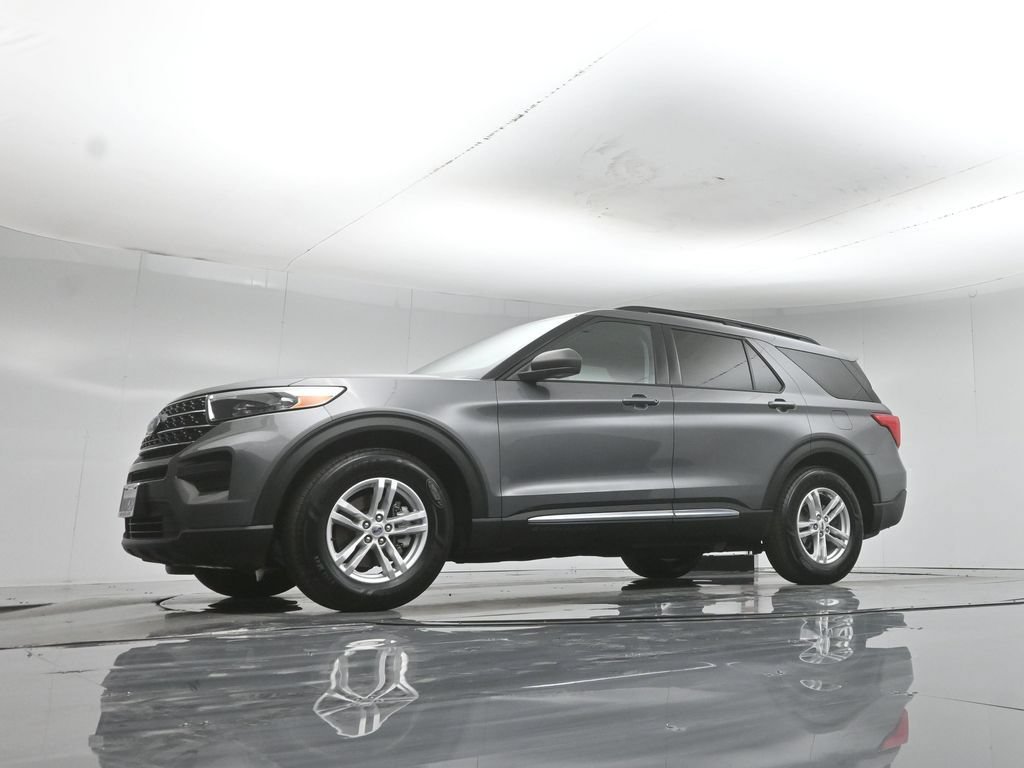 Used 2021 Ford Explorer XLT RWD image 48