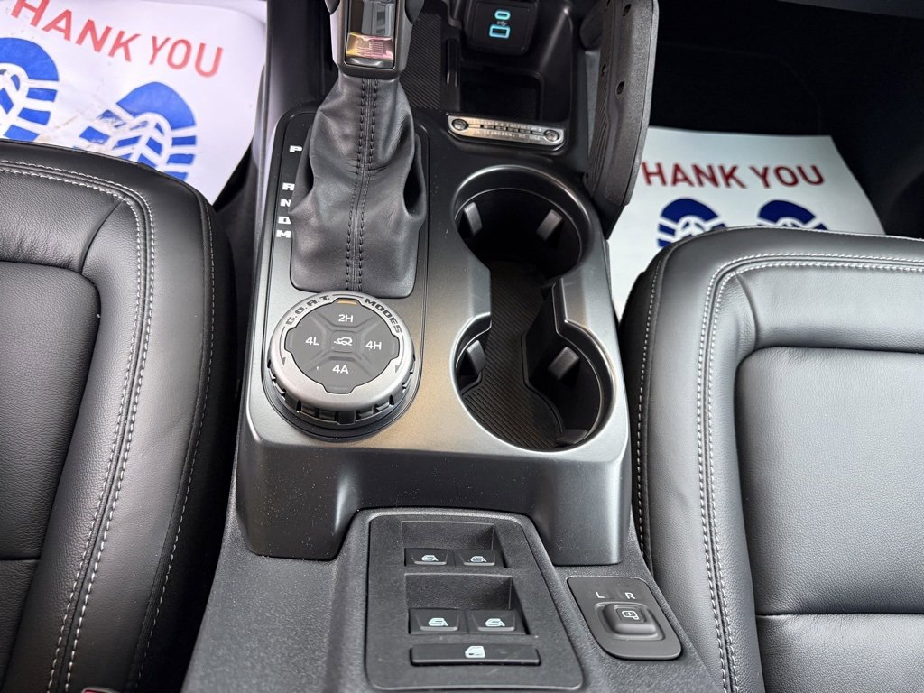 New 2025 Ford Bronco Outer Banks w/ Sasquatch Package image 25