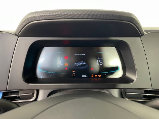 Used 2025 Hyundai Elantra Sport FWD image 5