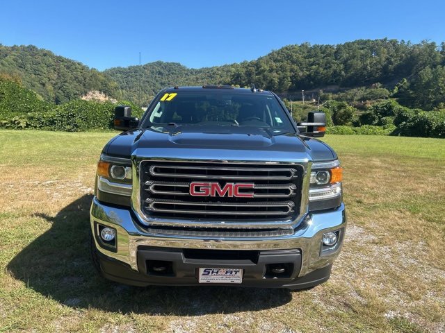Used 2017 GMC Sierra 2500 SLE w/ SLE Preferred Package image 3