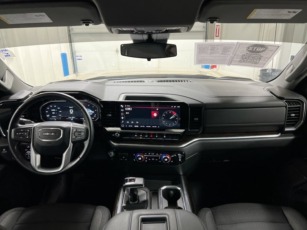 Used 2022 GMC Sierra 1500 Elevation AWD/4WD image 10