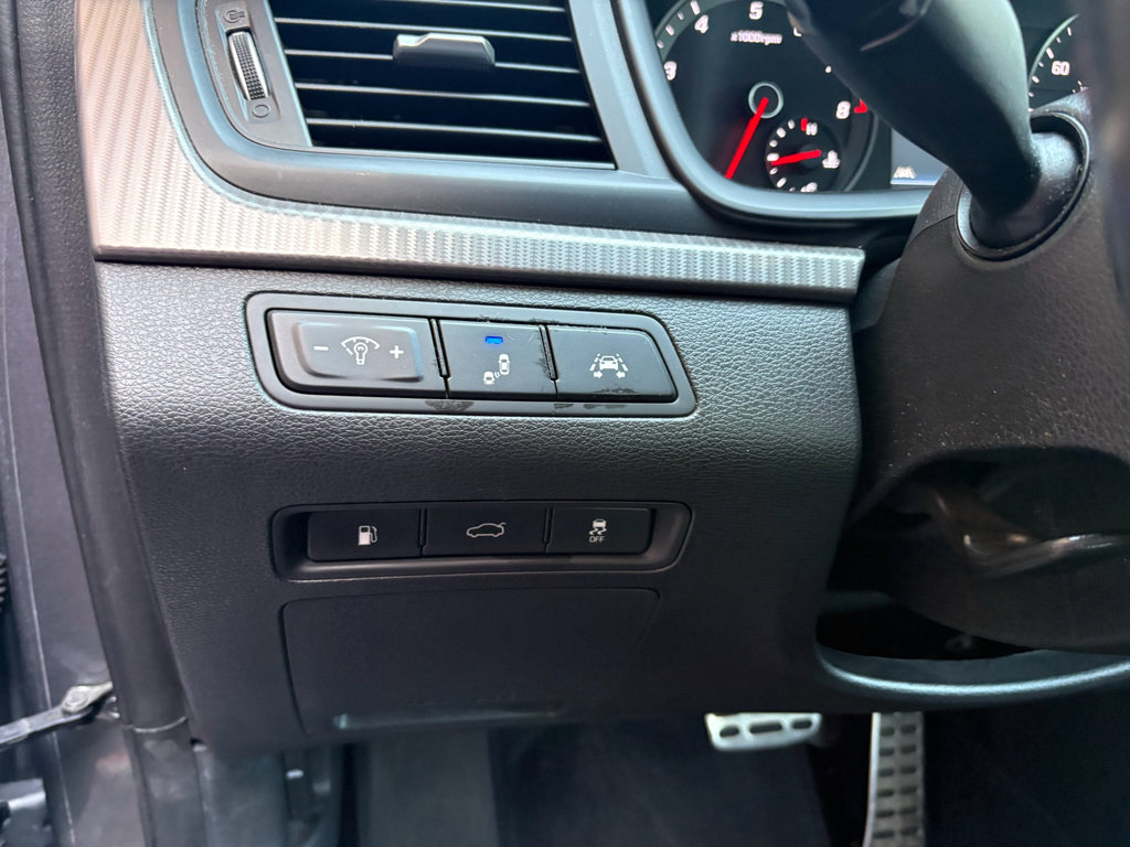 Used 2018 Hyundai Sonata Limited w/ Cargo Package FWD image 33