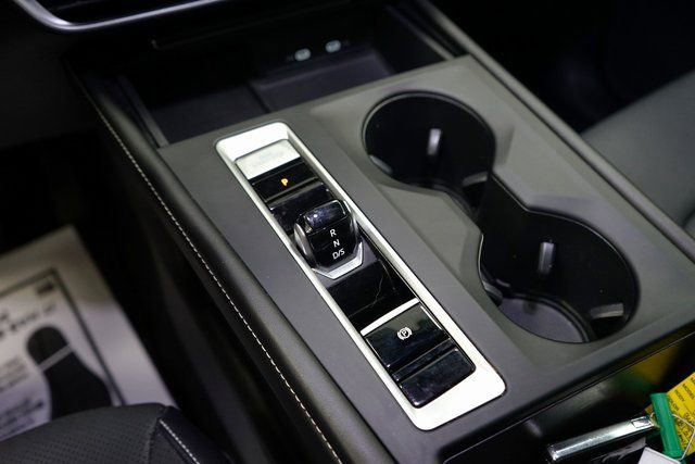 Used 2024 Volkswagen Atlas SE image 42