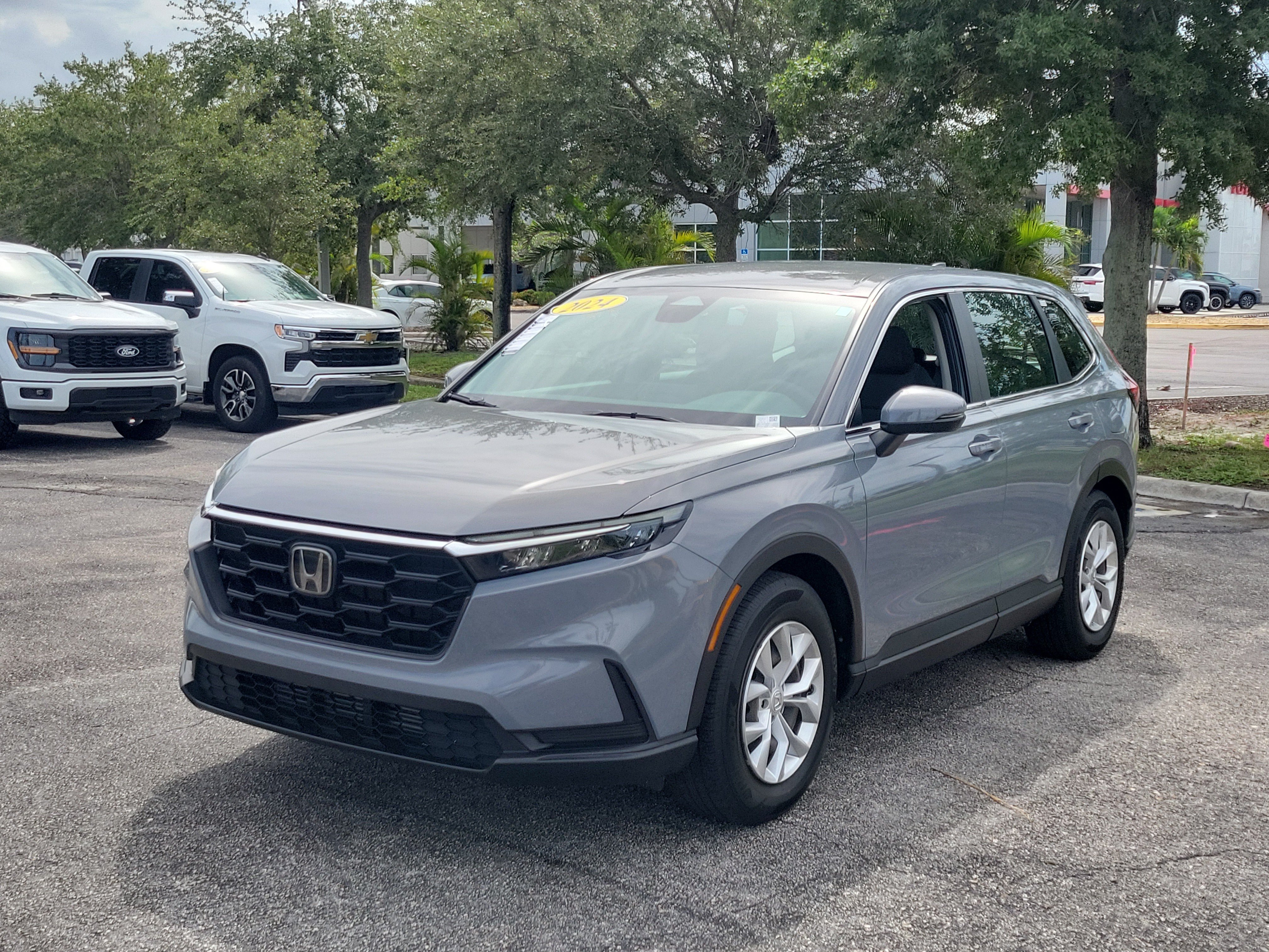 Used 2024 Honda CR-V LX image 4