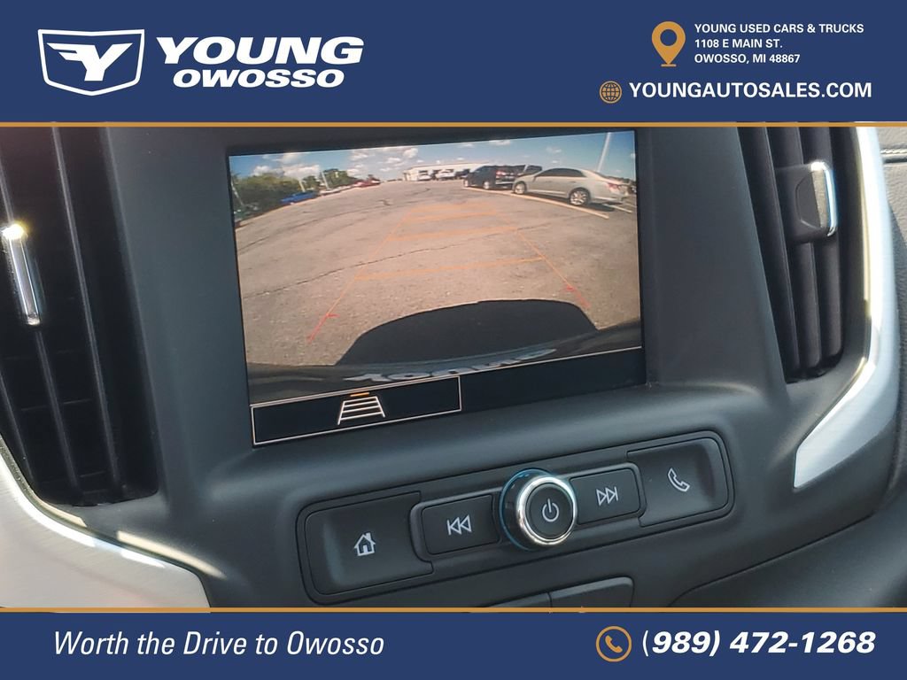 Used 2023 GMC Terrain SLE w/ Driver Convenience Package FWD image 17
