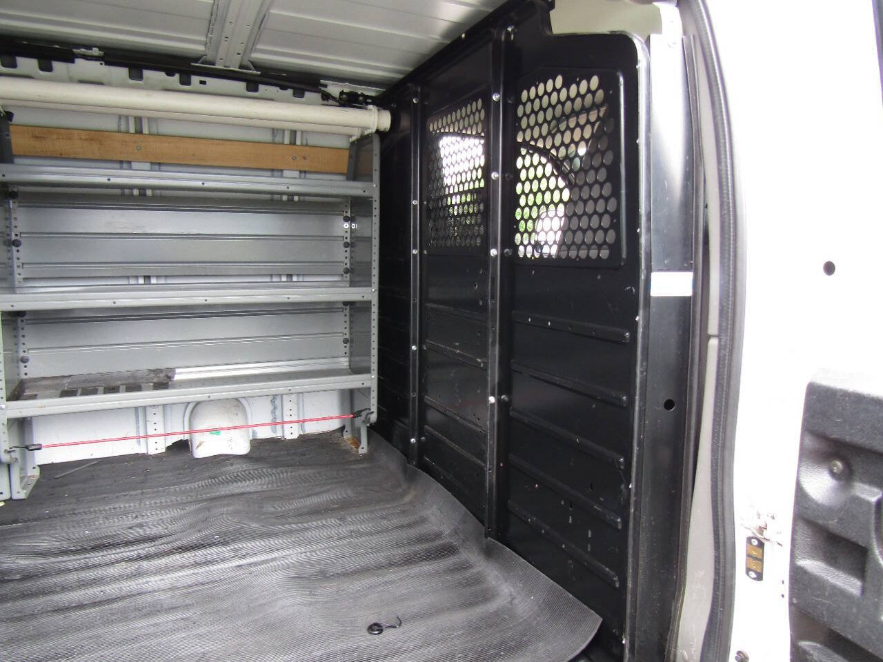 Used 2018 GMC Savana 2500 w/ Driver Convenience Package RWD image 22