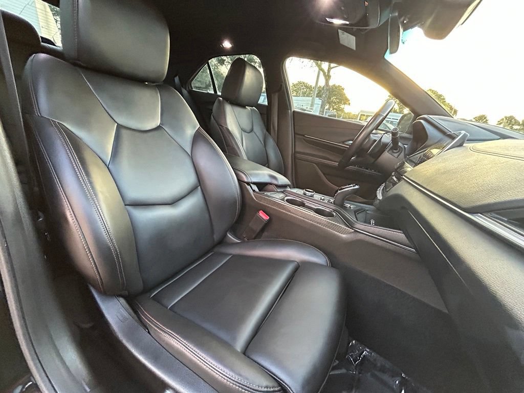 Used 2023 Cadillac CT4 V w/ Technology Package RWD image 28