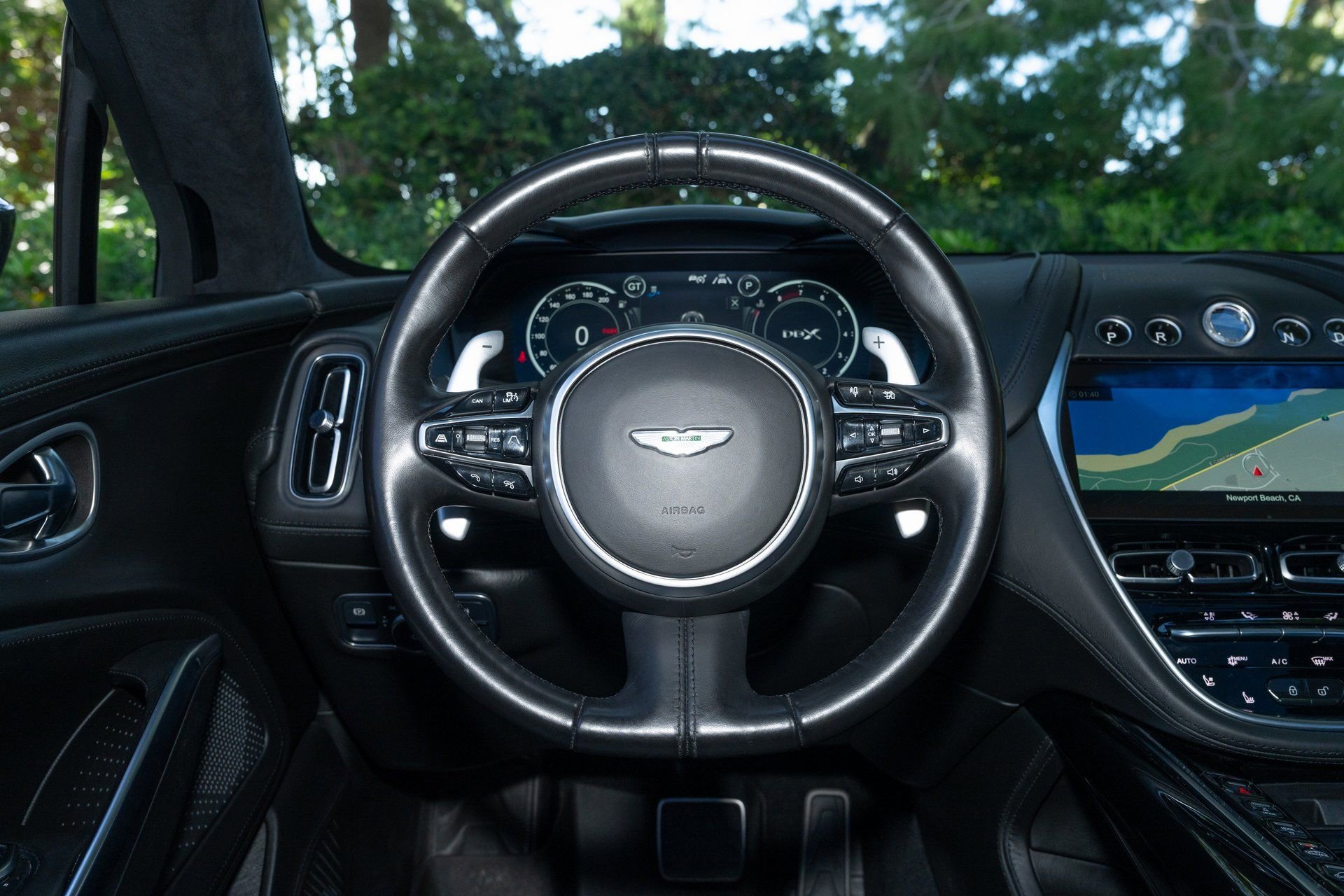 Used 2021 Aston Martin DBX image 20