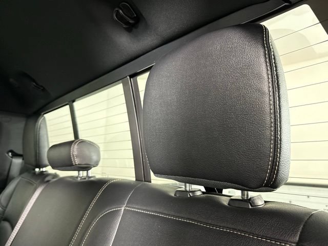 Used 2024 RAM 2500 Tradesman w/ Chrome Appearance Group AWD/4WD image 21