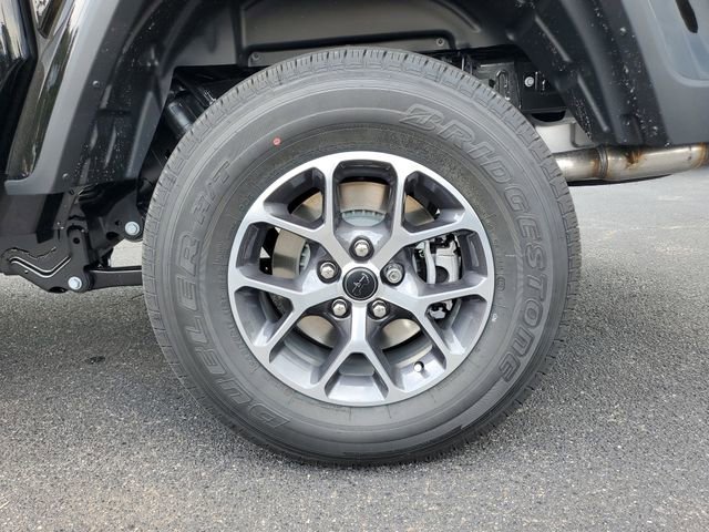 New 2025 Jeep Gladiator Sport image 11