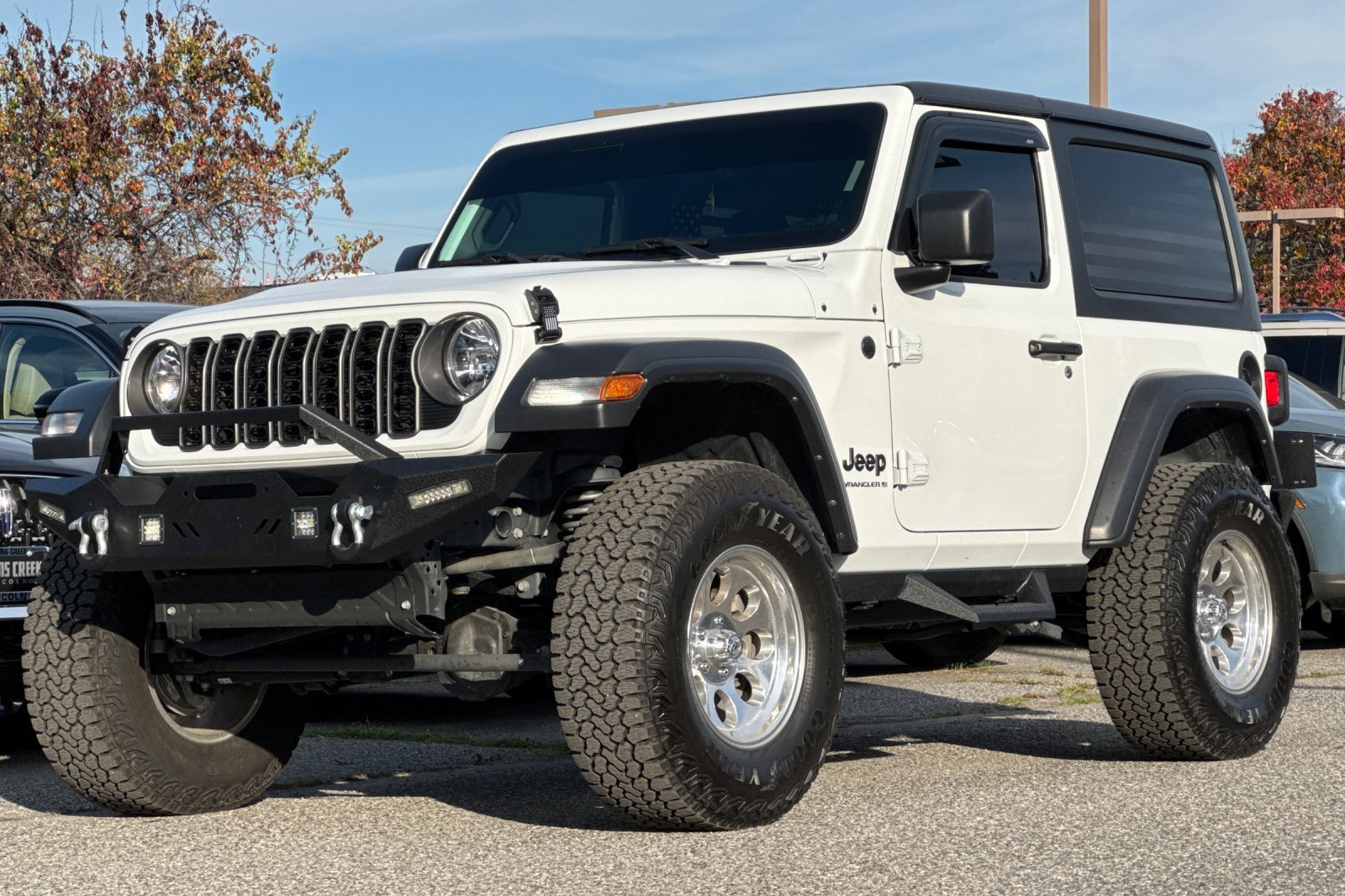 Used 2024 Jeep Wrangler Sport image 8