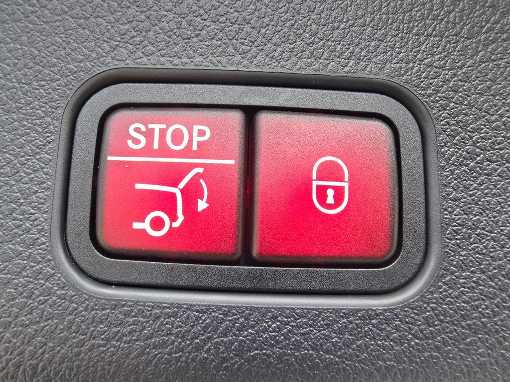 Certified 2026 Mercedes-Benz GLC 300 4MATIC image 20